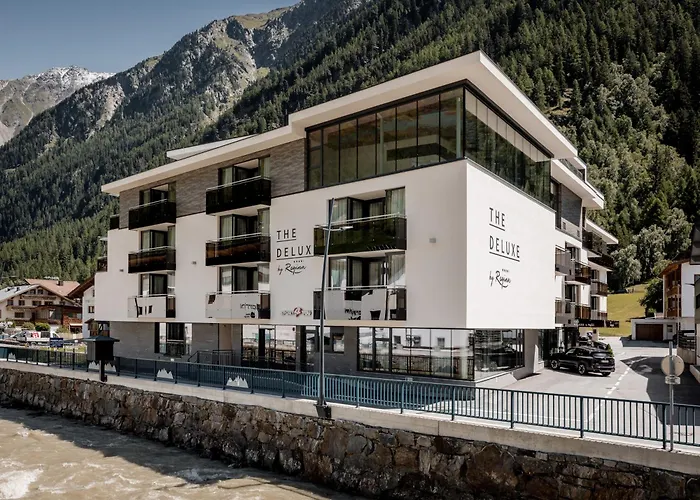 The Deluxe By Regina Appart hôtel