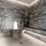 The Deluxe By Regina Aparthotel 4*