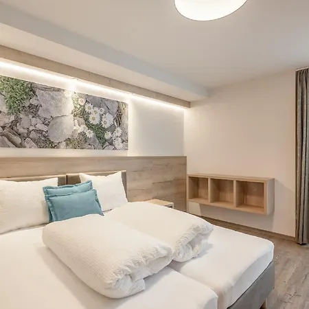 The Deluxe By Regina Aparthotel