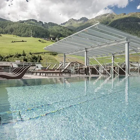 Aparthotel The Deluxe By Regina